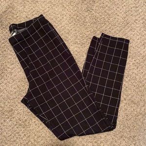 Express Checkered Mid Rise Ankle Pants Knit Black and White Size medium